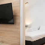 Apartment Bosacka Downtown By Bookinghost